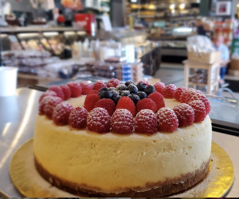 Golden Hog Cheesecake.png